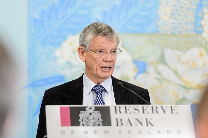 RBNZ cắt giảm lãi suất xuống thấp